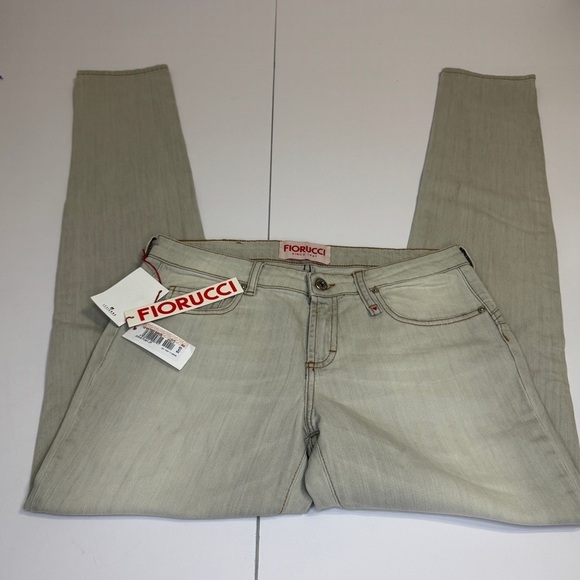 Fiorucci Jeans Push Up | Size 30 | Made in Tunisia | NWT - Picture 3 of 15